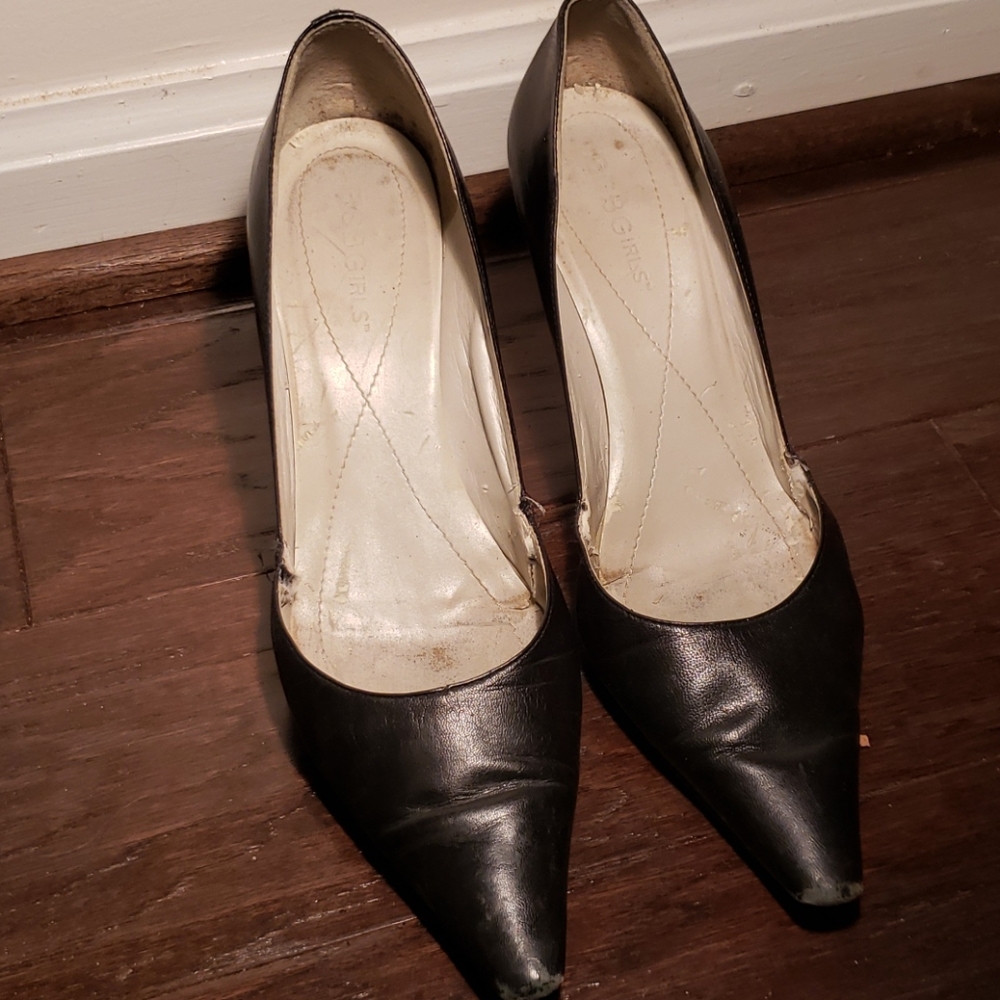 Black heels
